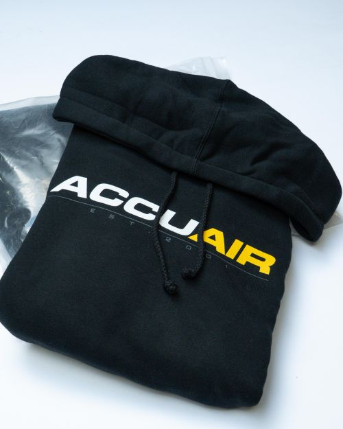 accuair hoodie in black