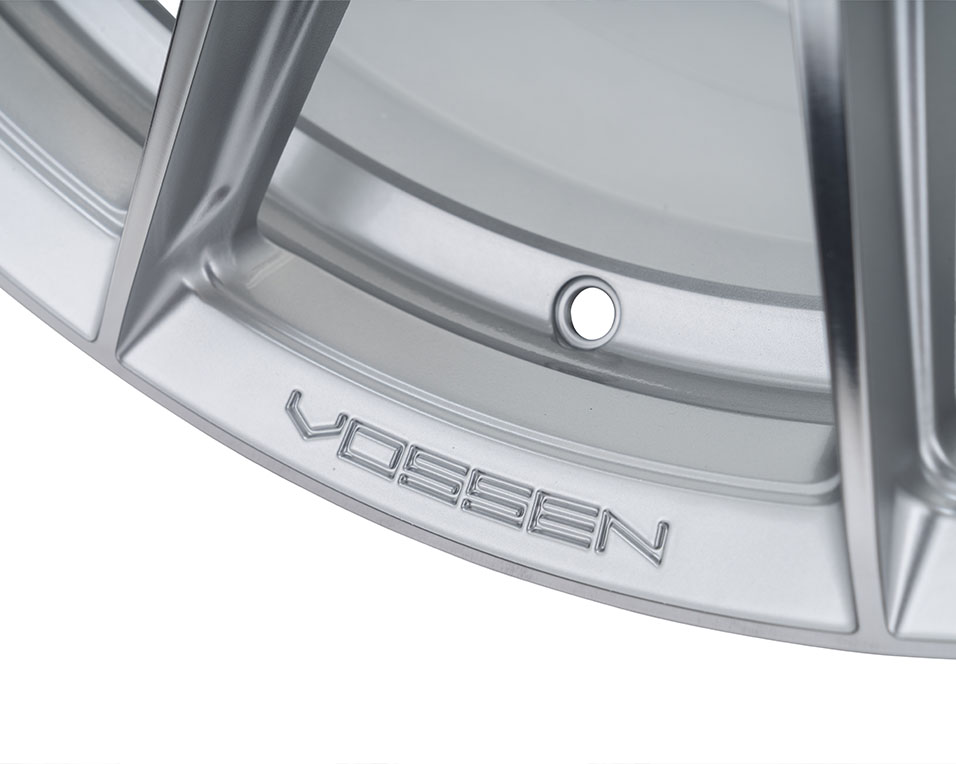 Vossen HFX-2 23X11 5X112 +14 Silver Polished - Image 4