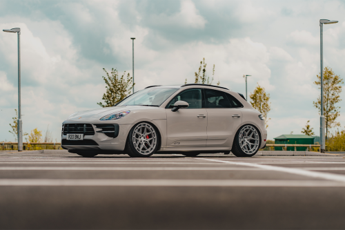 PORSCHE MACAN GTS Image 5